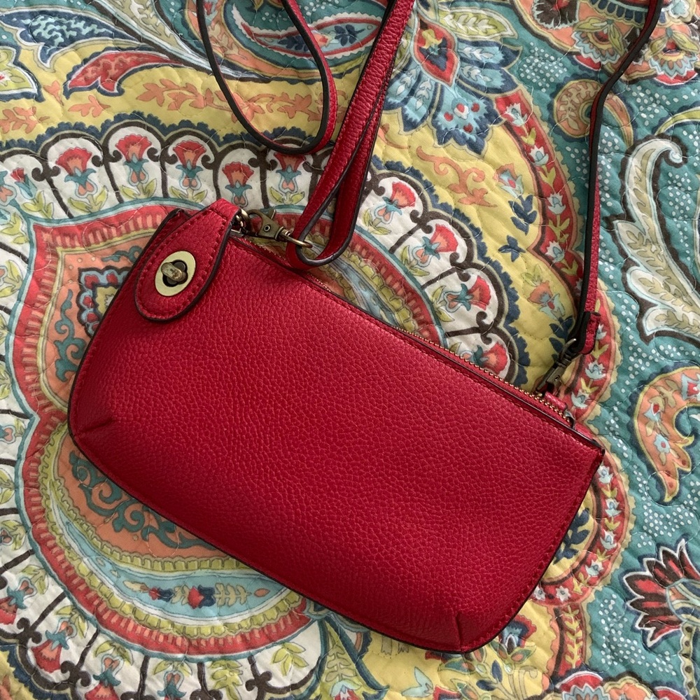 Joy Susan crossbody/wristlet  Excellent  condition.